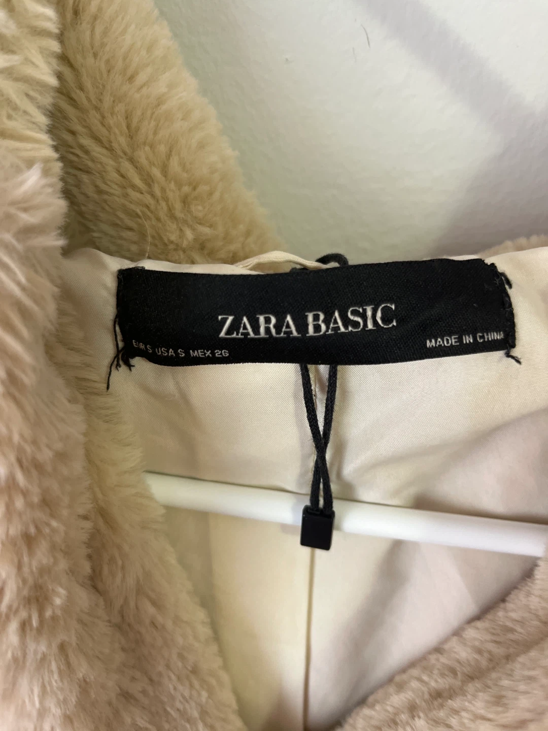 Zara Basic Faux Fur Hooded Jacket Size S - photo 2