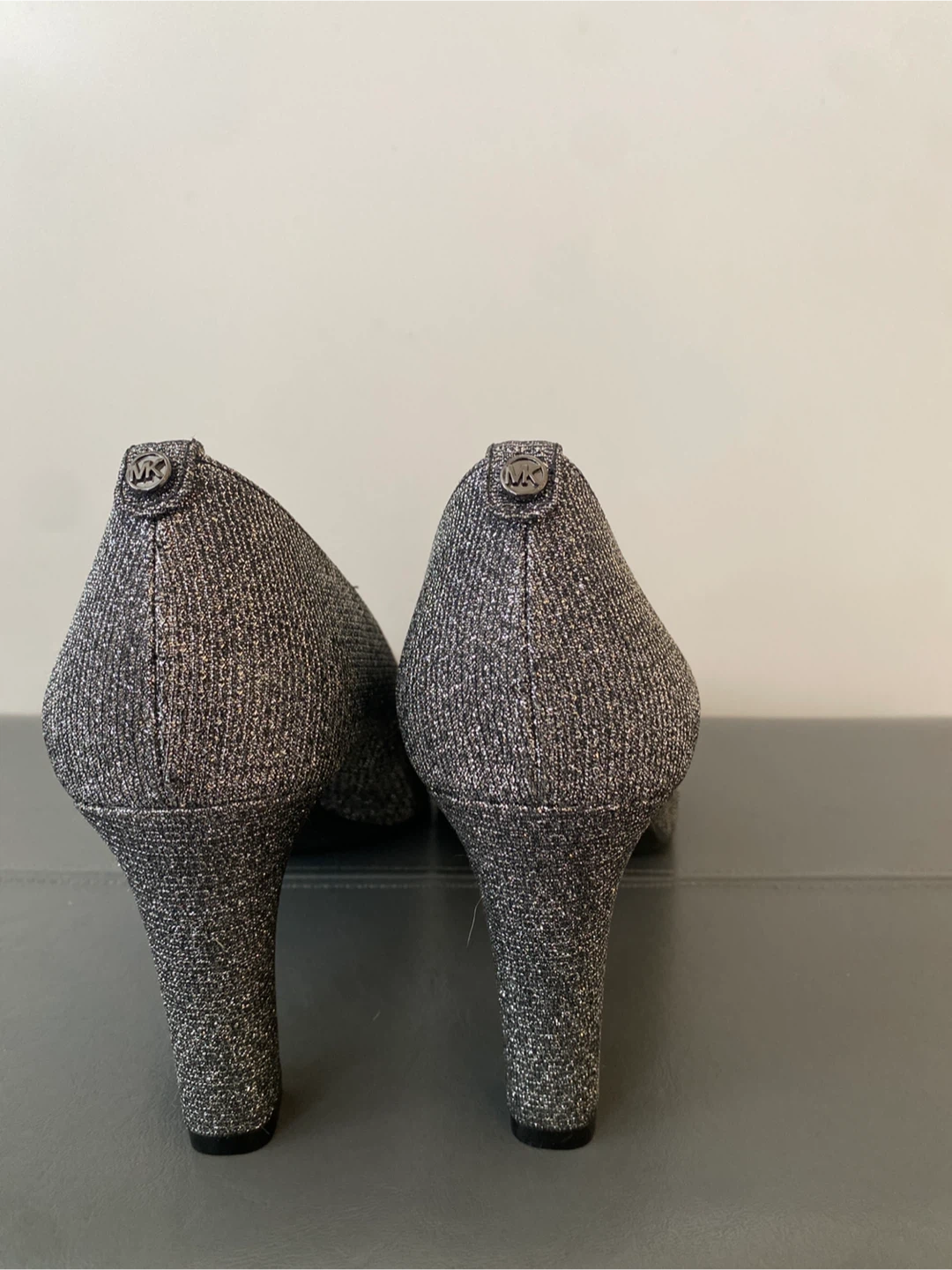 Michael Kors Silver Glitter Heels size 10 - photo 5