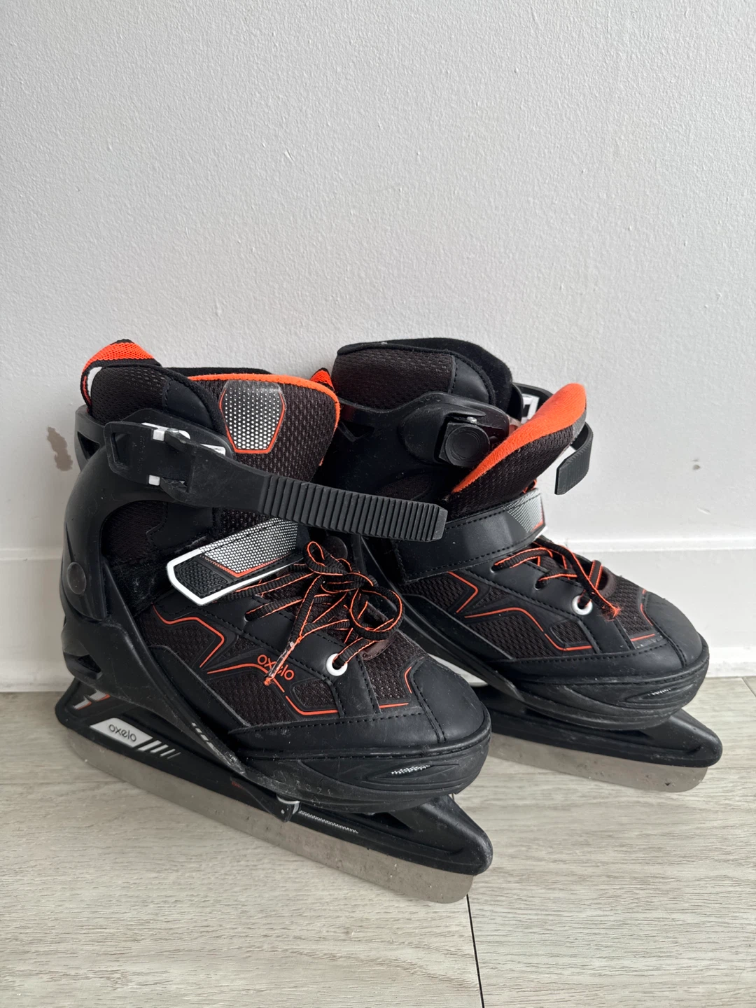 Oxelo Ice Skates - Black/Orange