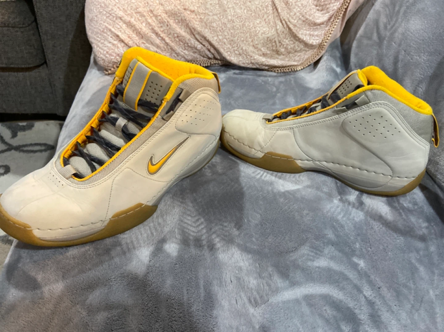 Nike Air Basketball Shoes - Size 10.5 - photo 3