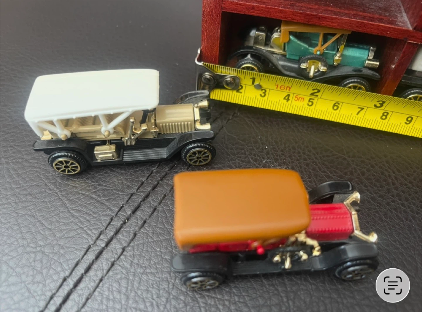 Toy cars in case - photo 4