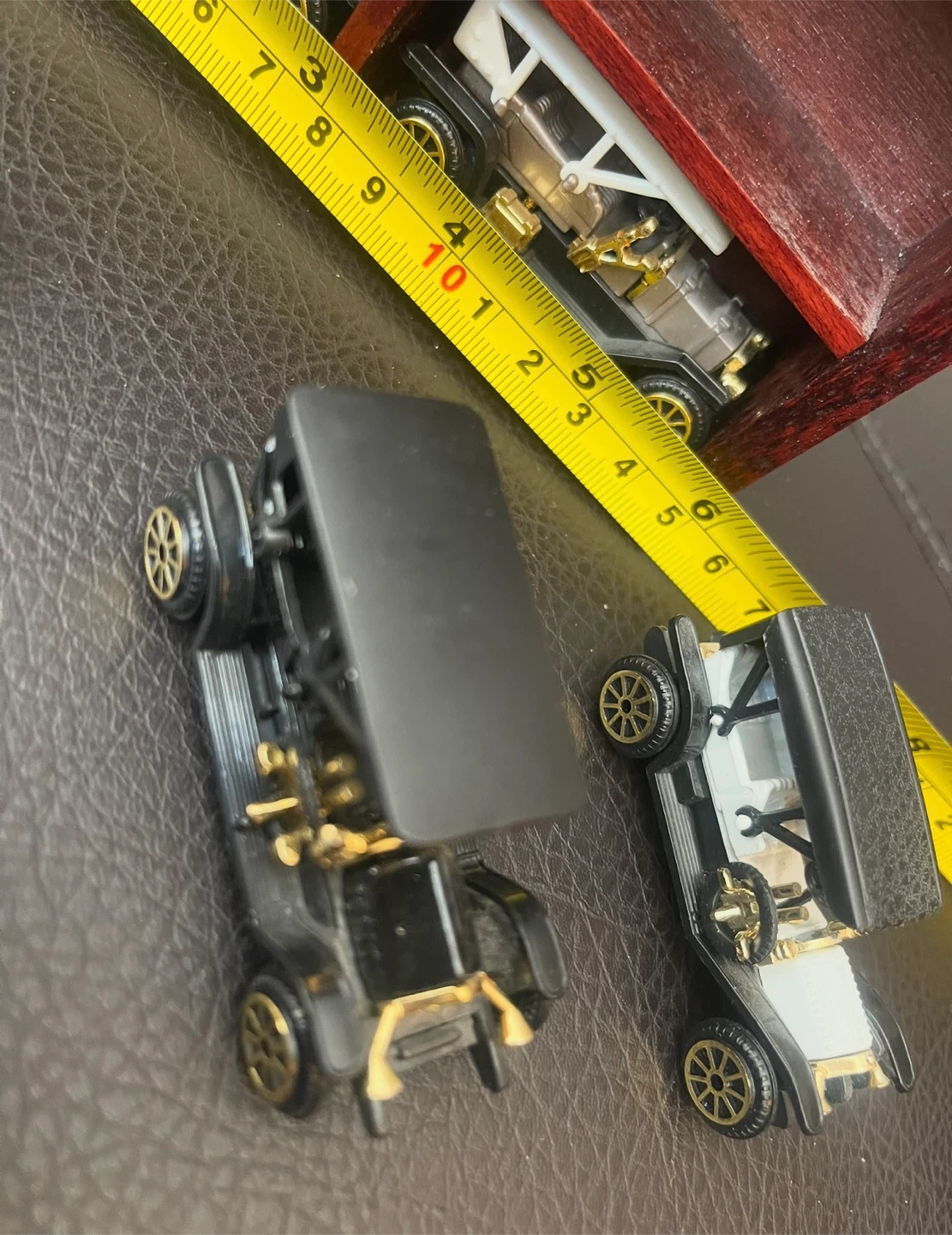 Toy cars in case - photo 3