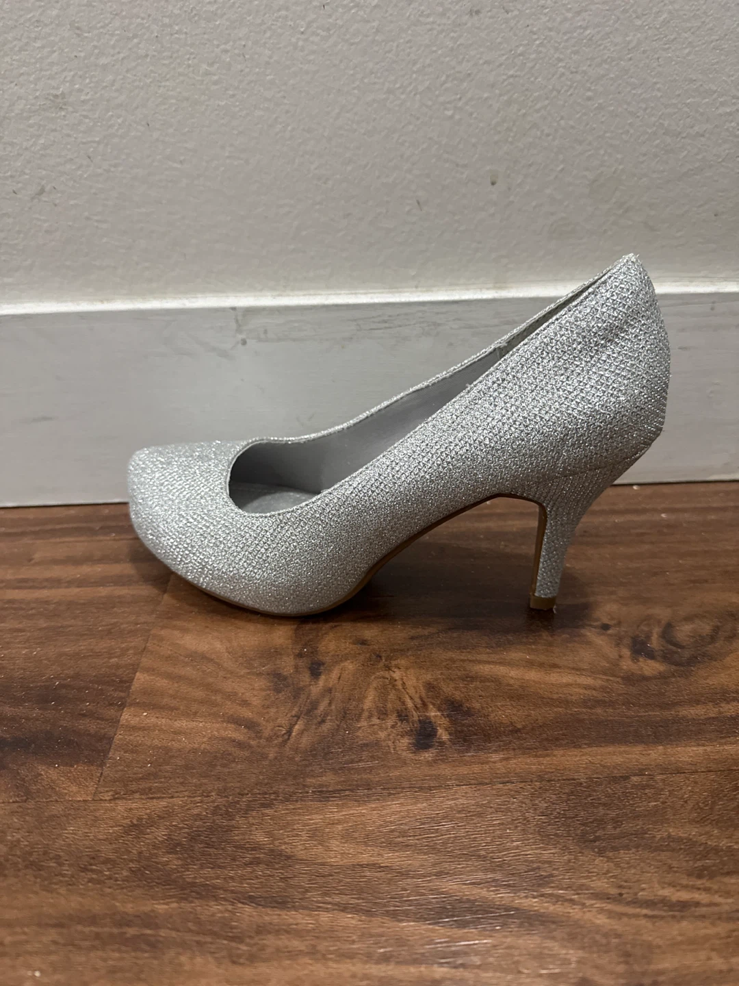 Dream Pairs Silver Glitter Heels - photo 2