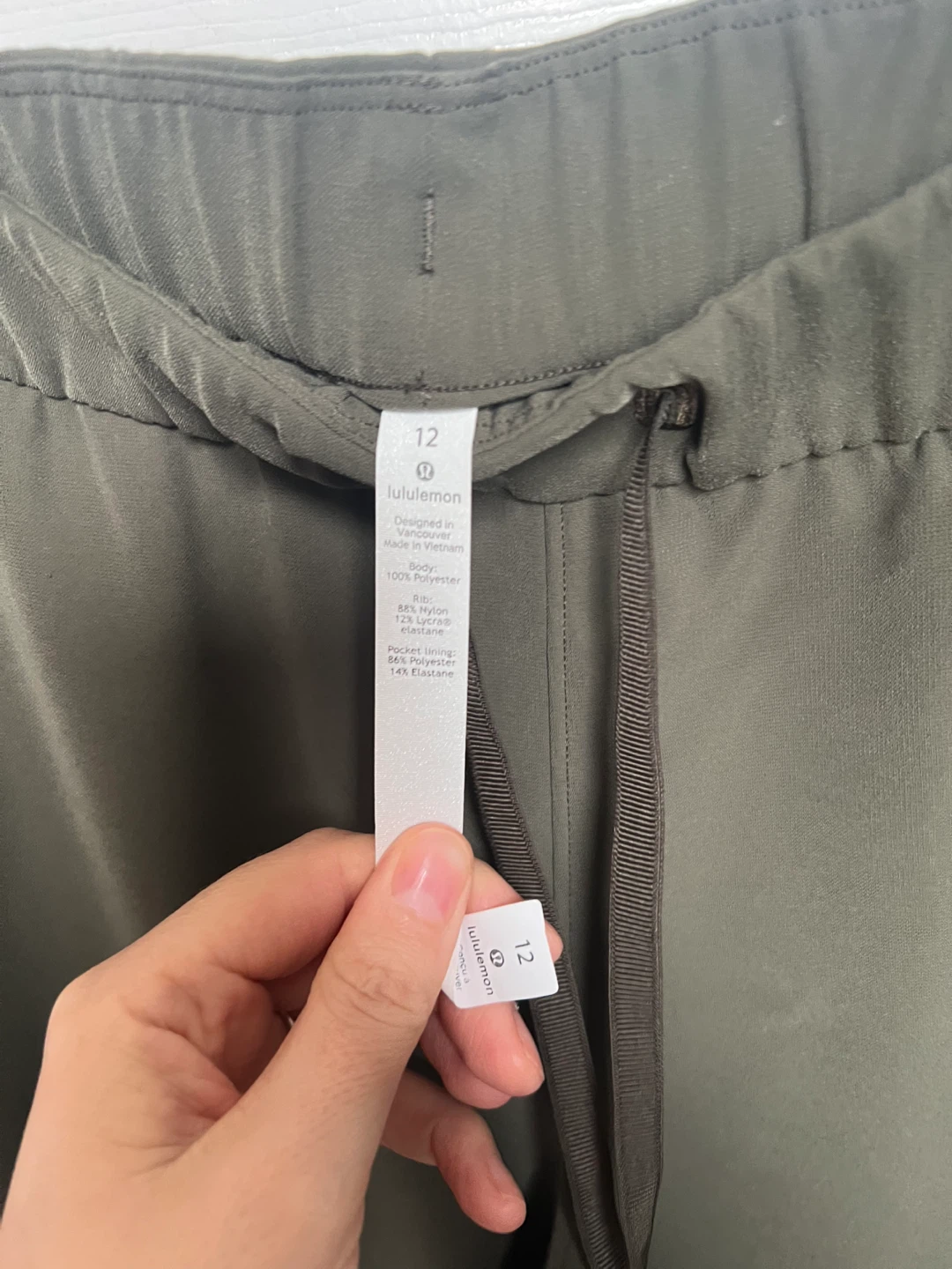 Lululemon Jogger Pants - Size 12 - Olive Green - photo 2