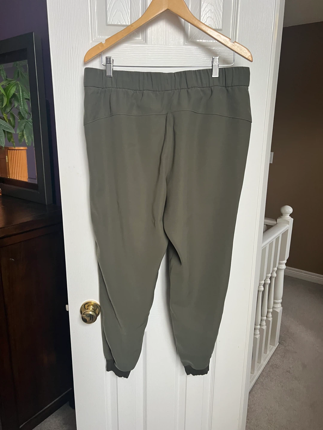 Lululemon Jogger Pants - Size 12 - Olive Green - photo 4