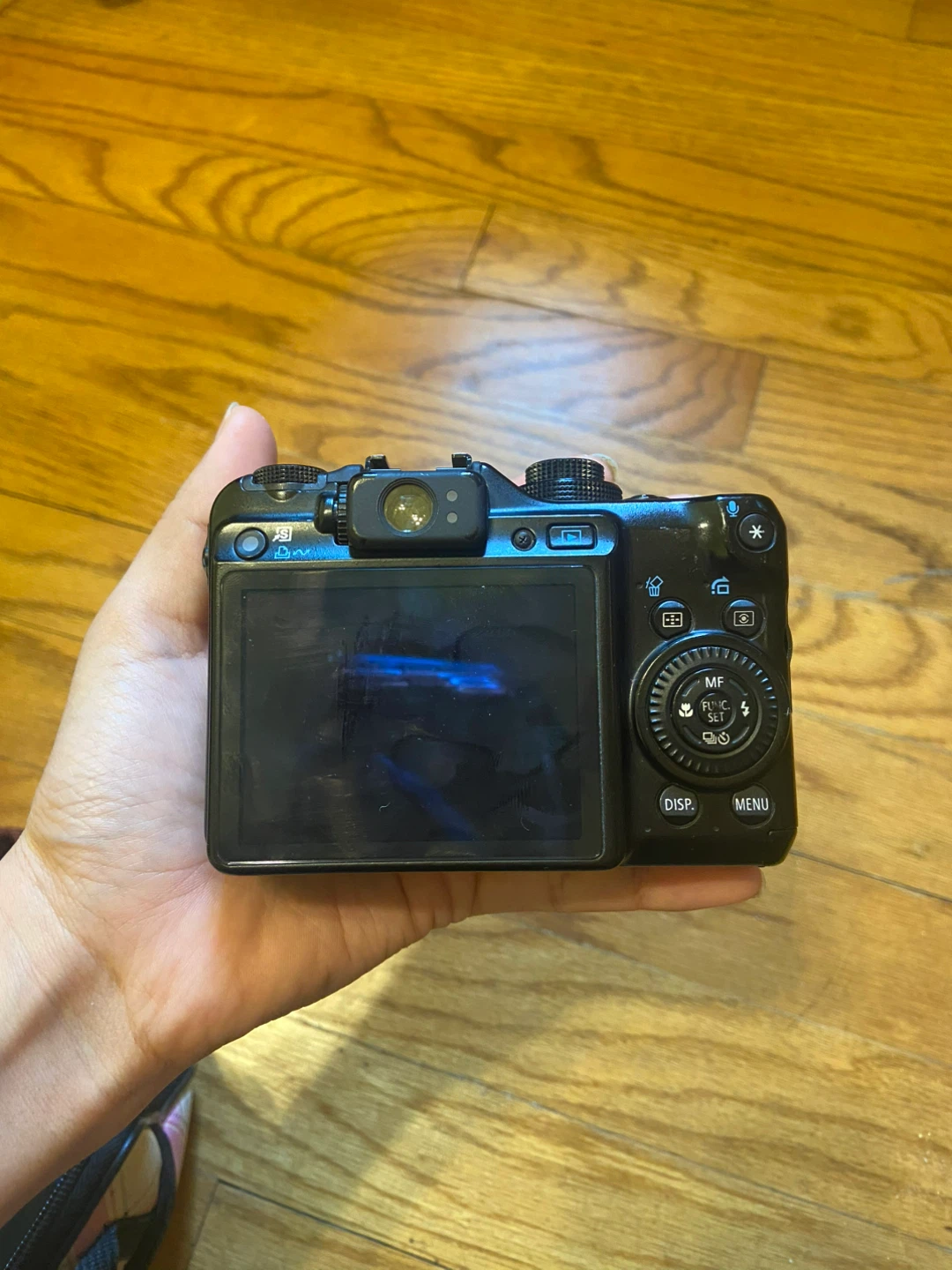 Canon PowerShot G10 Digital Camera - photo 3