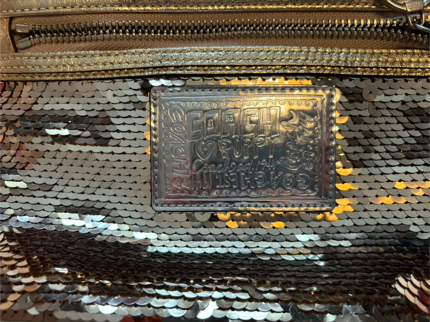 Coach Poppy Gold Sequin Wristlet Clutch - photo 3