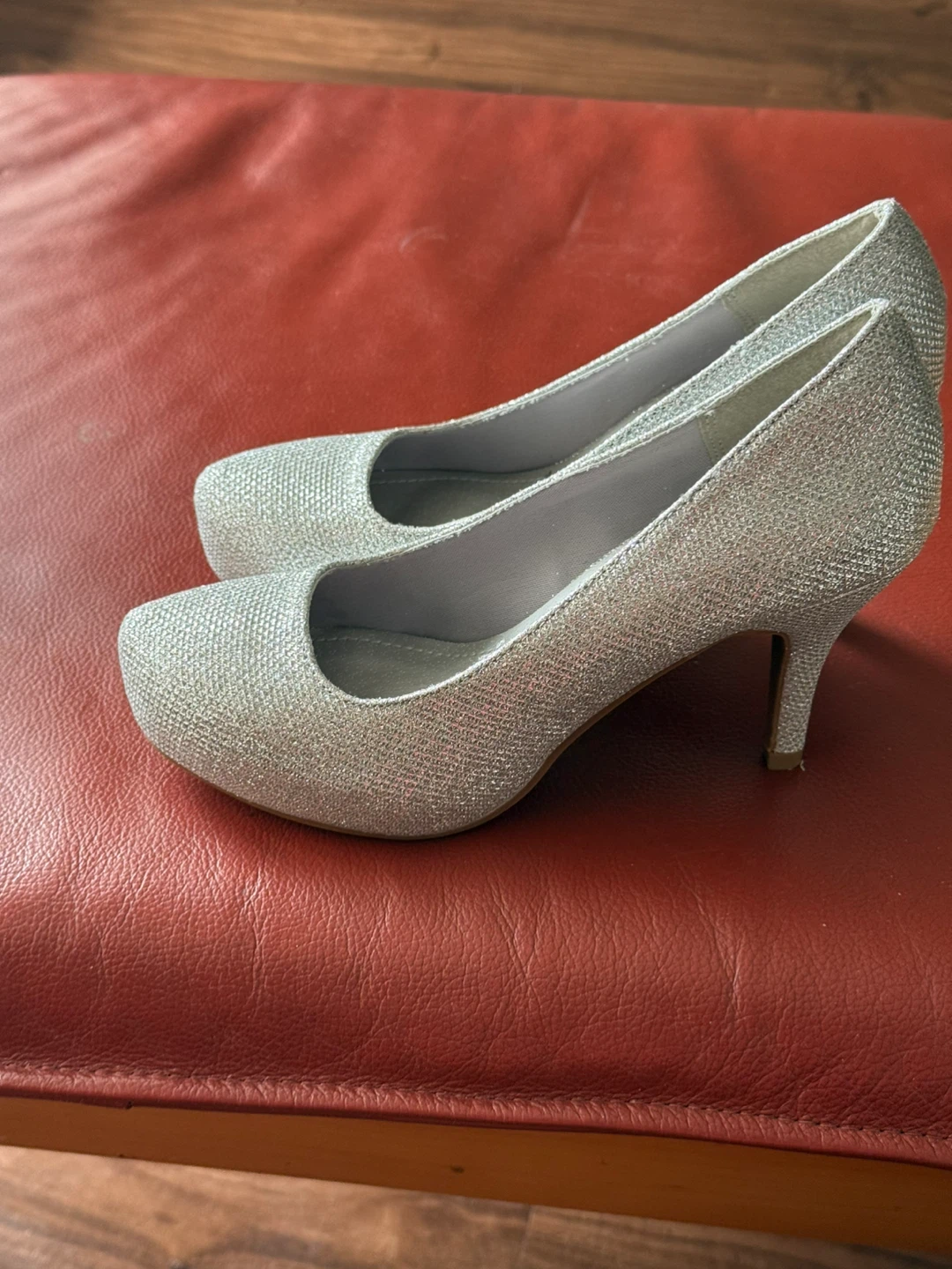 Dream Pairs Silver Glitter Heels - photo 4
