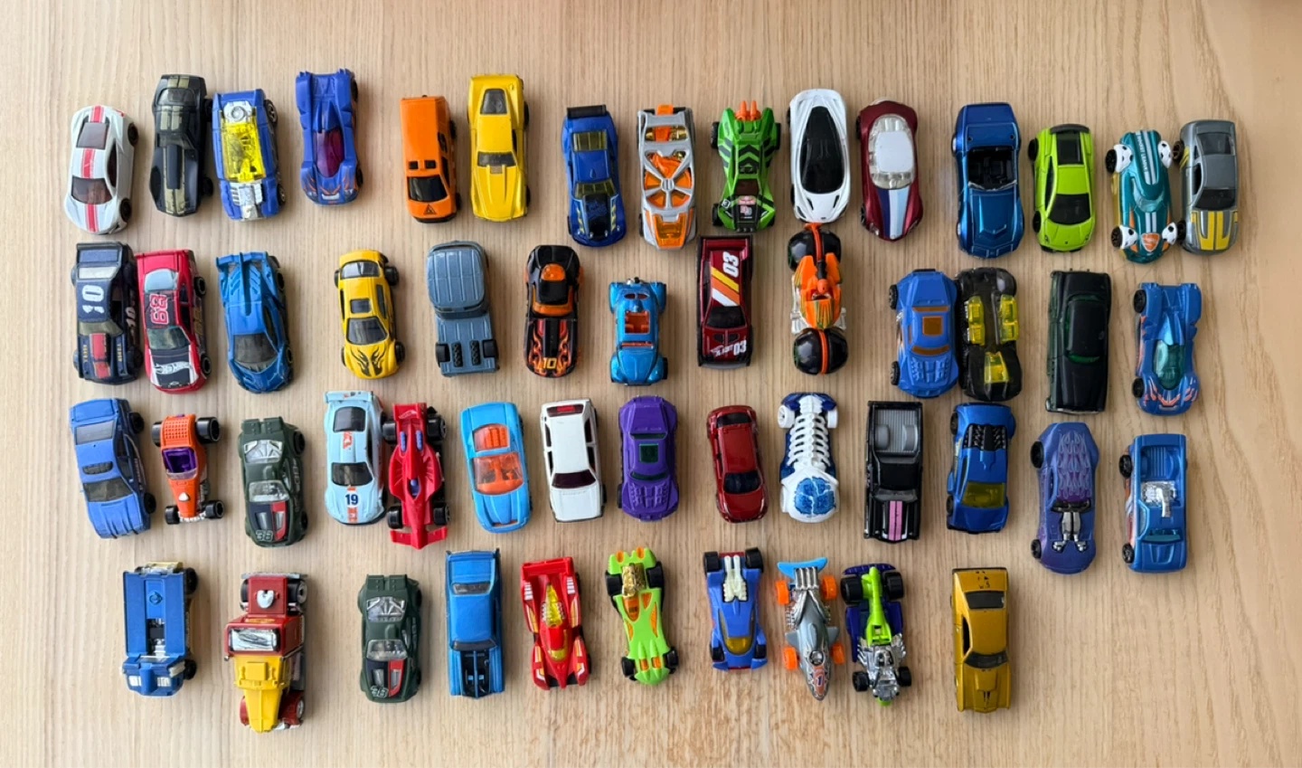 🥕 Hot wheels collection of toy card 55 cars