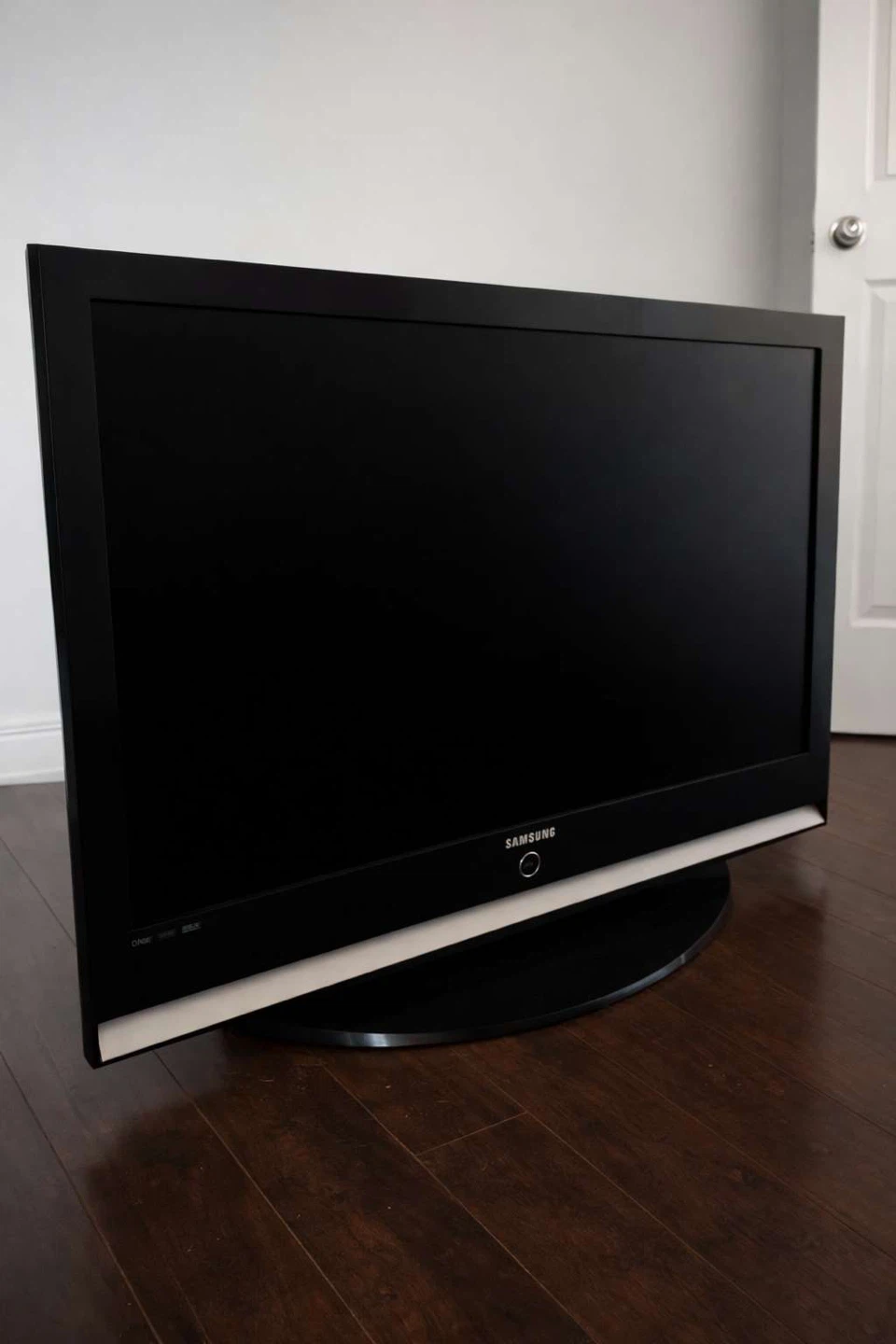 Samsung 42" HP-S42S3 TV