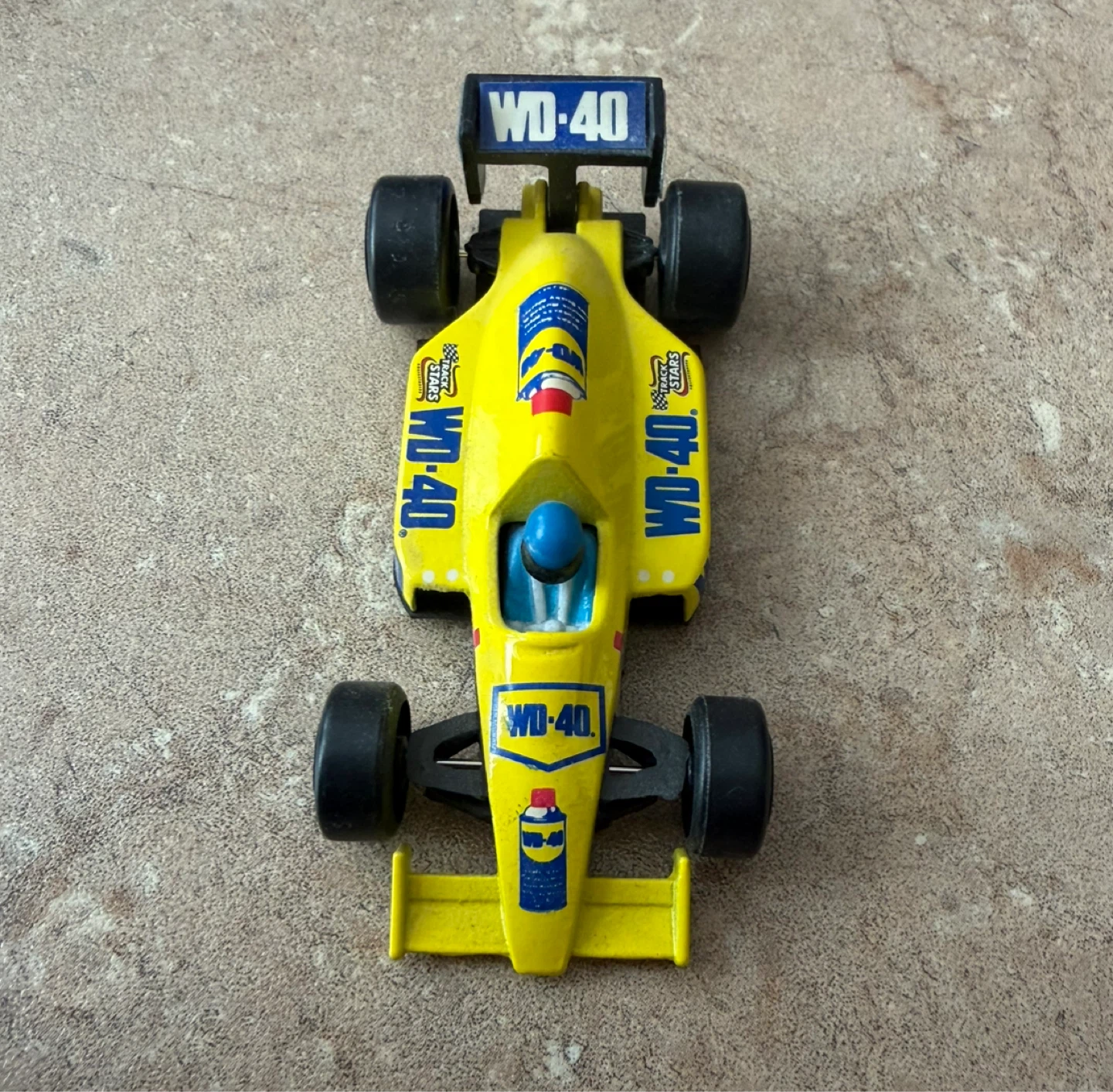 WD-40 Track Stars Racing Formula 1 Toy Car - photo 5