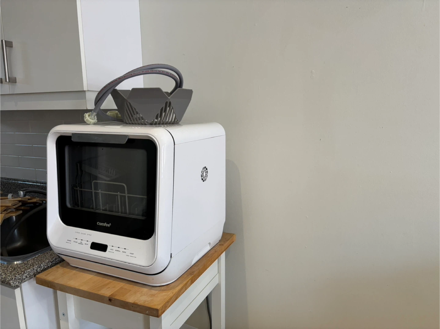 Comfee Countertop Dishwasher - photo 2