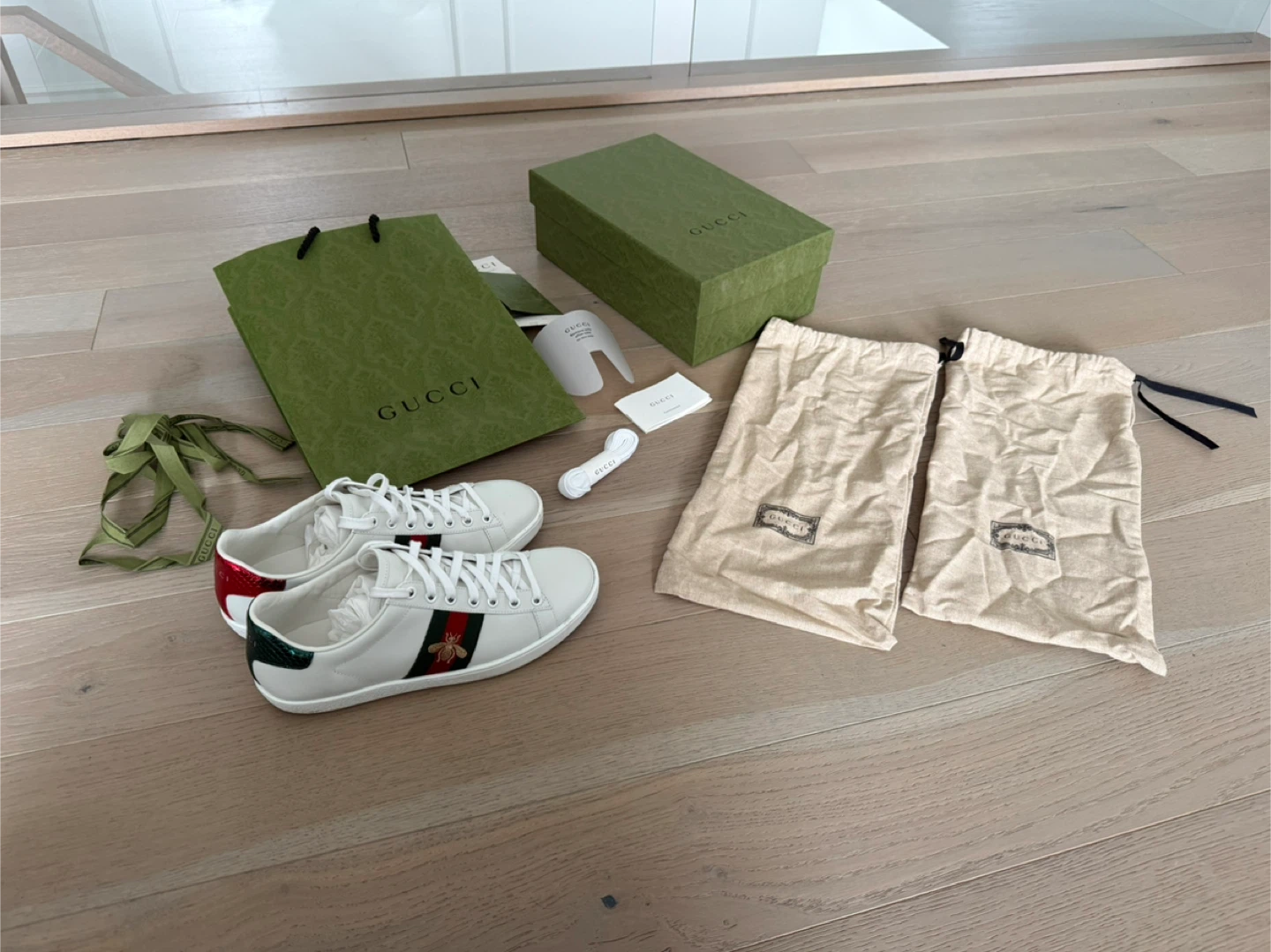 GUCCI - ace bee sneakers - euro size 38 a - photo 2