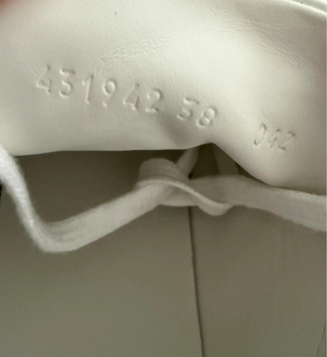 GUCCI - ace bee sneakers - euro size 38 a - photo 4