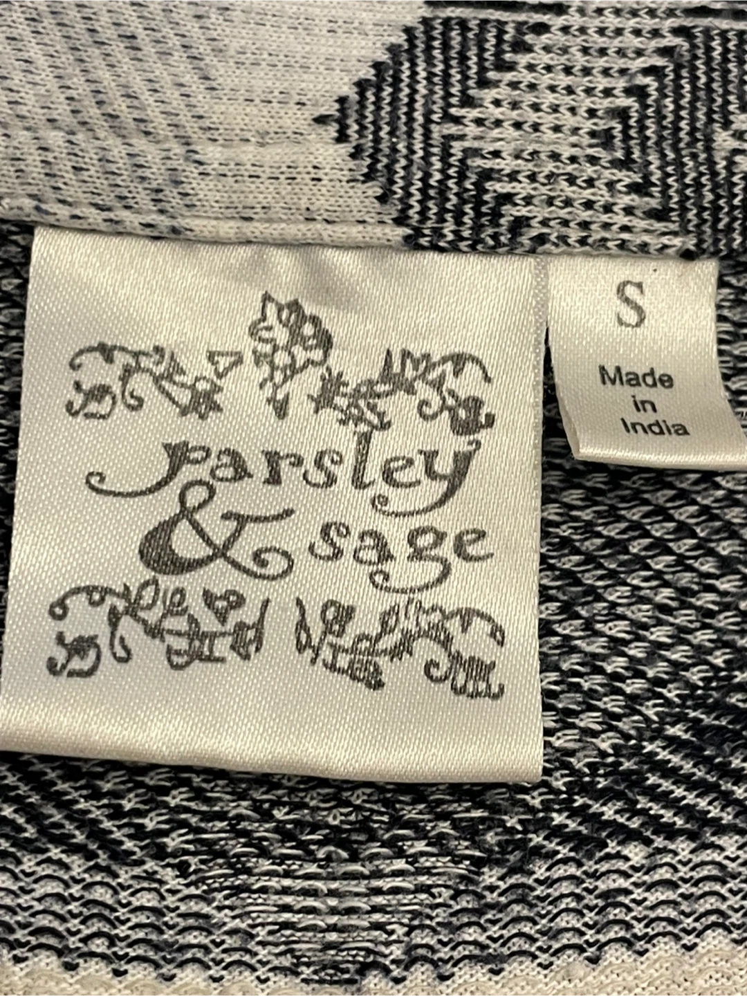 Parsley & Sage sleeveless top and C'est Moi leggings set - photo 4
