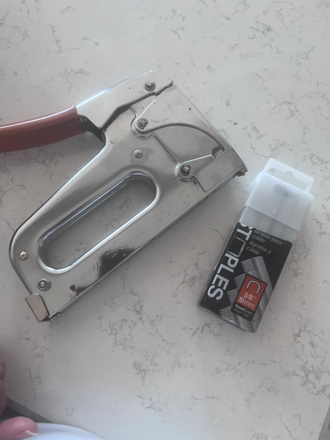 Arrow T25 Staple Gun with Staples
