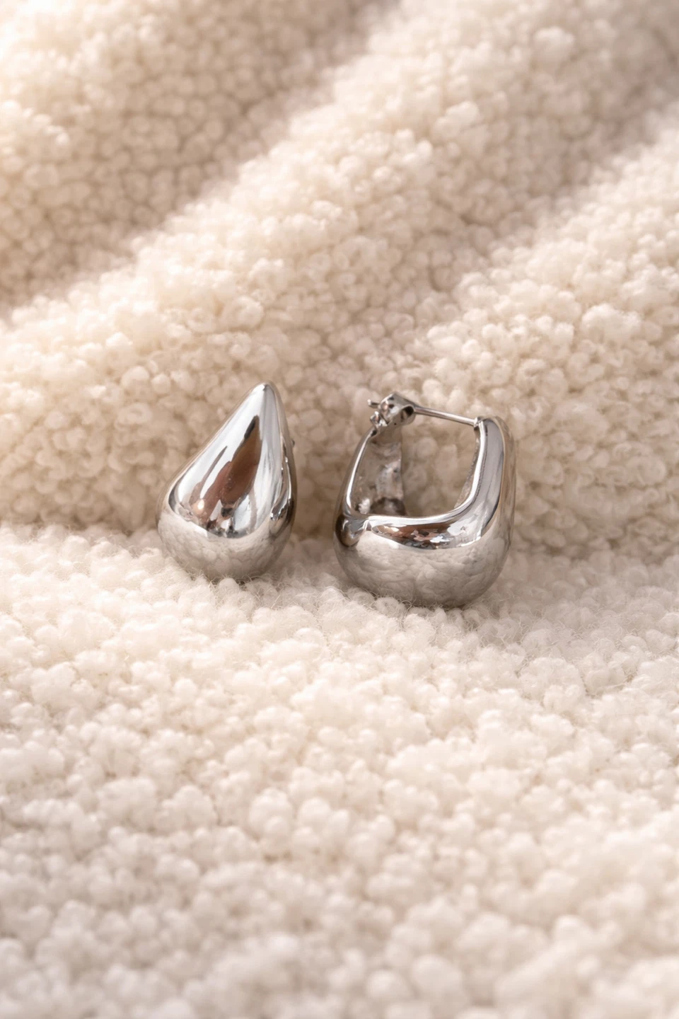 Gold-tone earrings - photo 4
