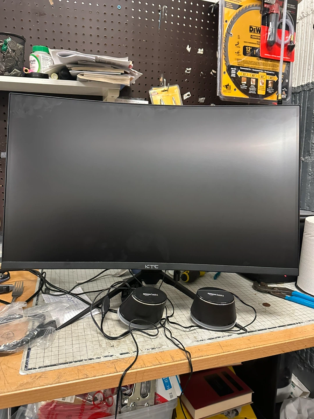 KTC Curved Gaming Monitor - photo 2