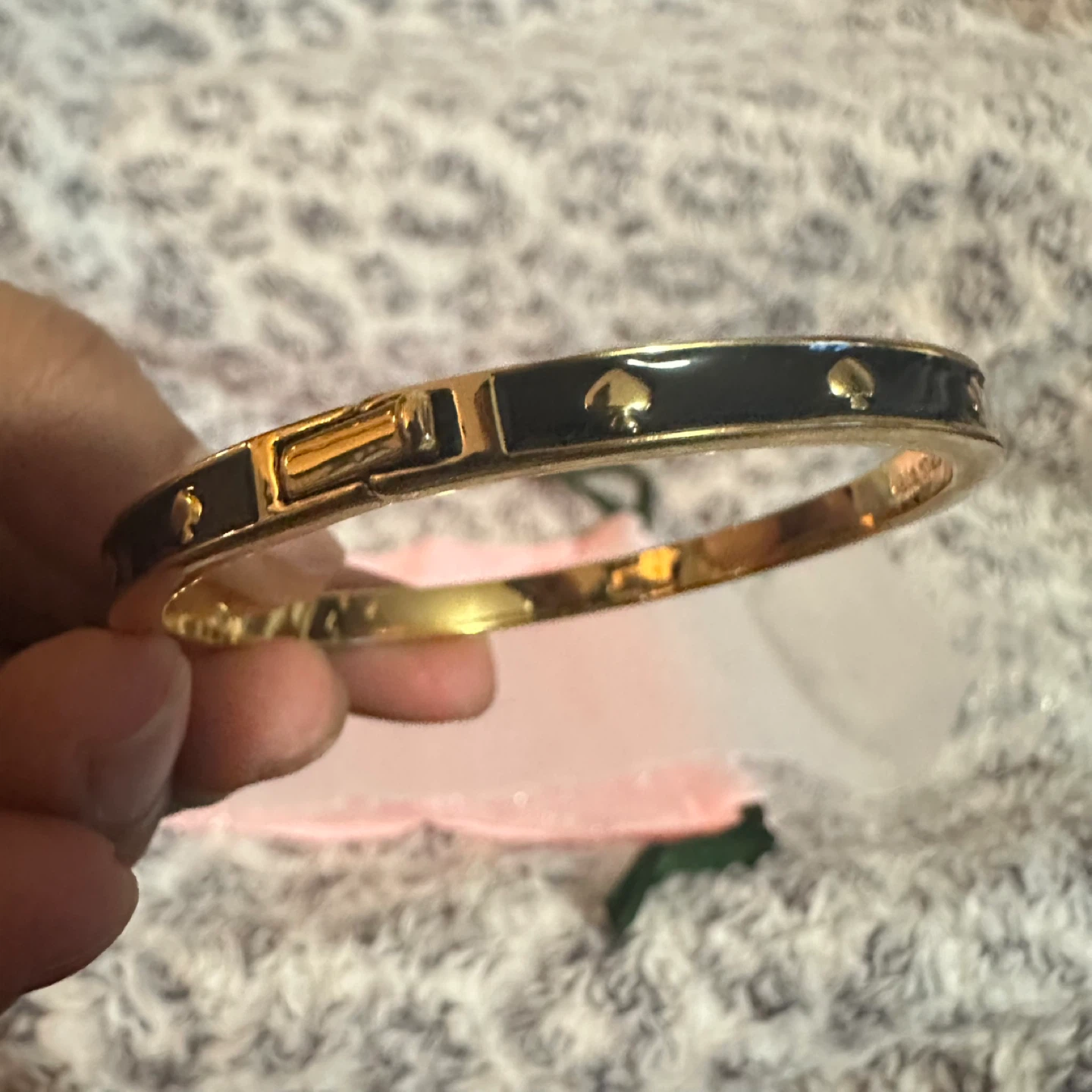 Kate Spade New York Gold Spade Hinged Bangle Bracelet - photo 2