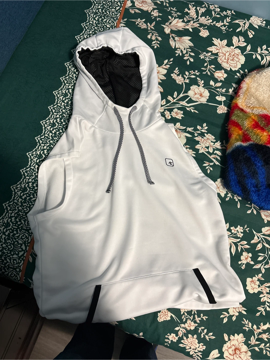 AND1 Sleeveless Hoodie - photo 2