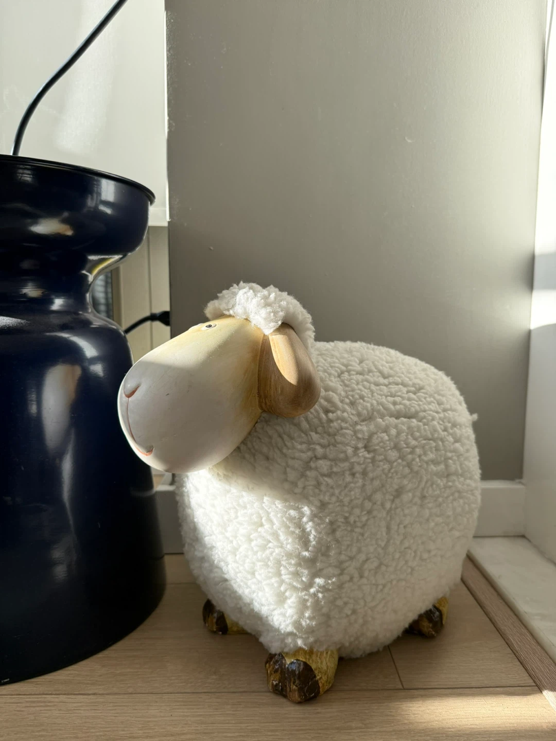 🥕 Pottery barn White Sheep Coin Bank