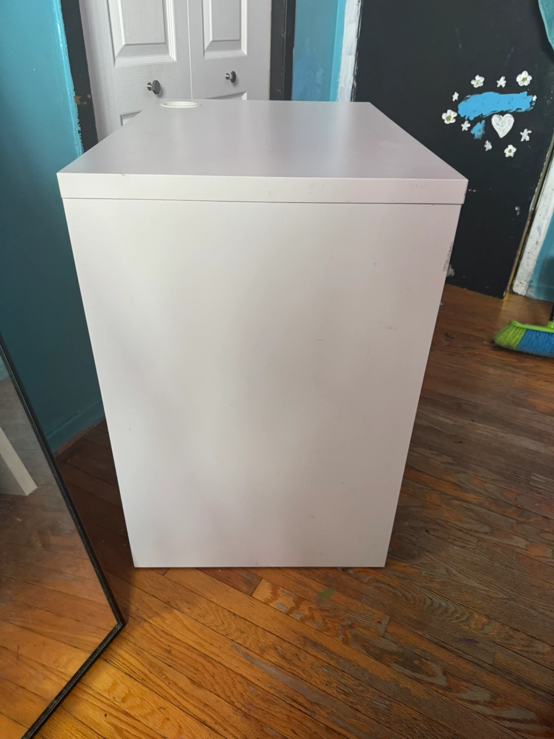 White Desk with Drawer - photo 5