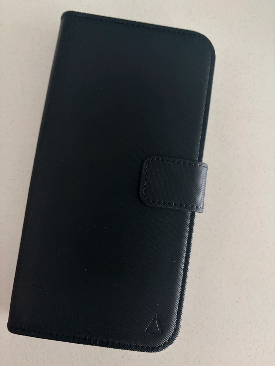 Black Folio Phone Case 🥕 - photo 2