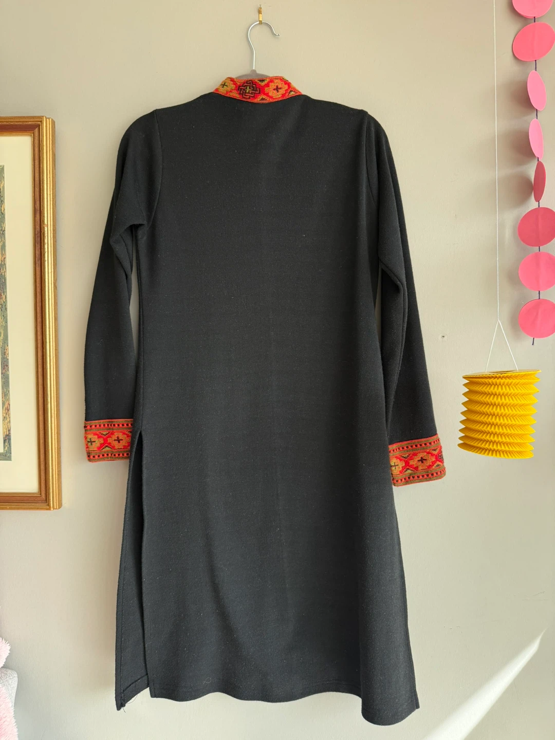 Women’s Handwoven kashmiri embroidered A line kurta (medium) - photo 2