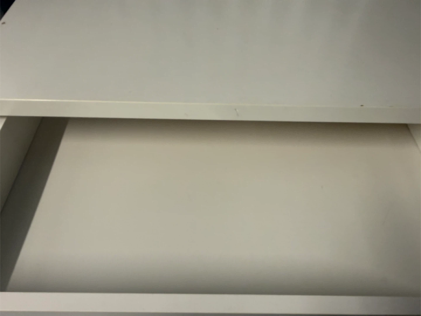 White IKEA MICKE Desk - photo 4