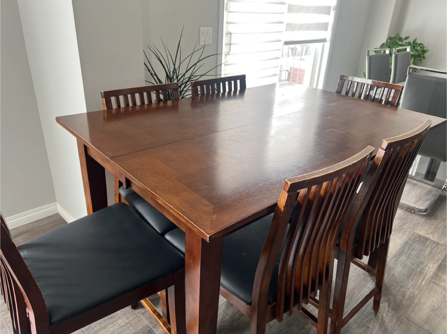Wooden Dining Table with extendable leaf with 6 Chairs