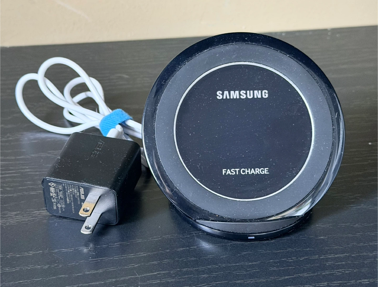 Samsung Wireless Fast Charger Stand