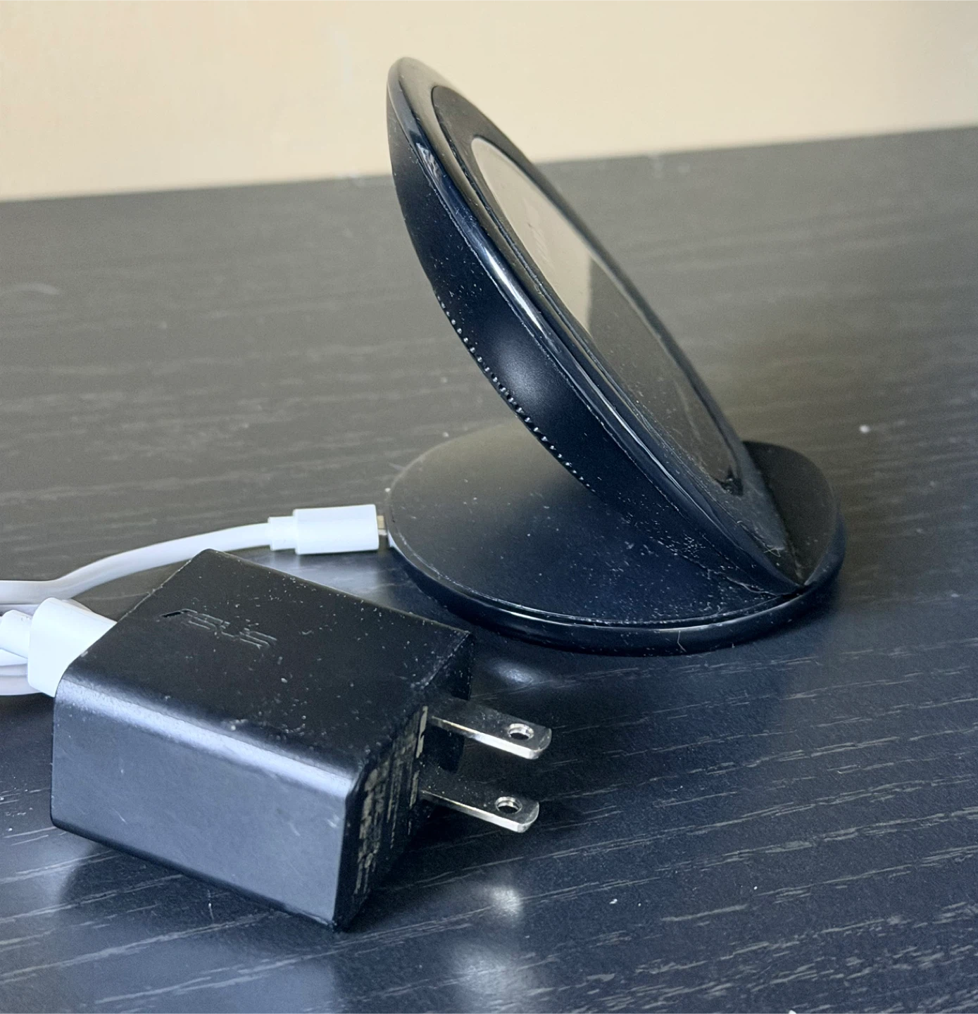 Samsung Wireless Fast Charger Stand - photo 2