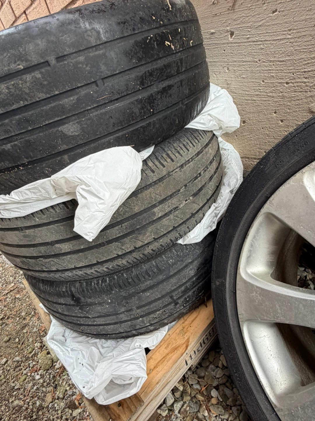 Set of 4 Used 215/45R17 Tires and rims - photo 2