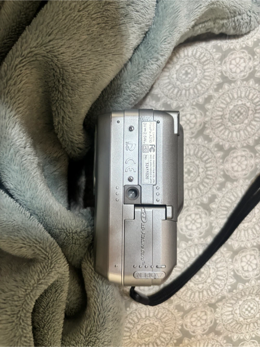 Fujifilm FinePix A210 Digital Camera - photo 2
