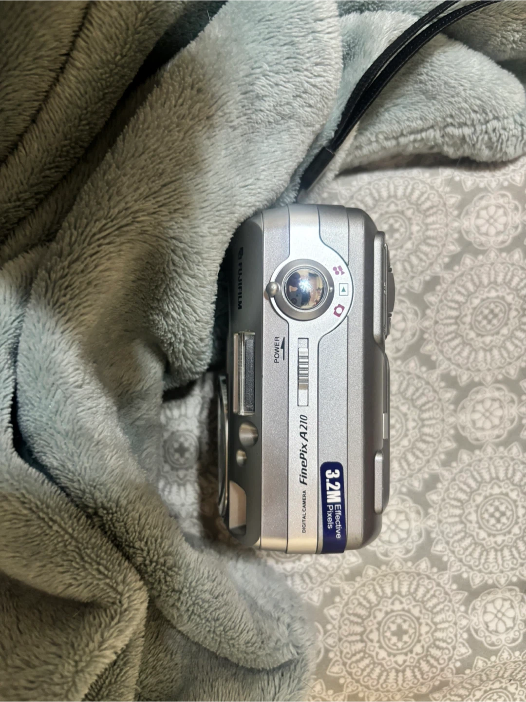 Fujifilm FinePix A210 Digital Camera - photo 3