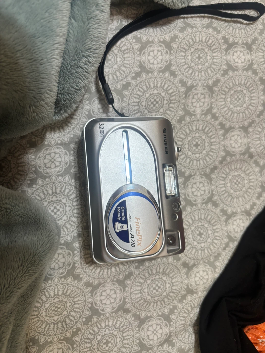Fujifilm FinePix A210 Digital Camera - photo 4
