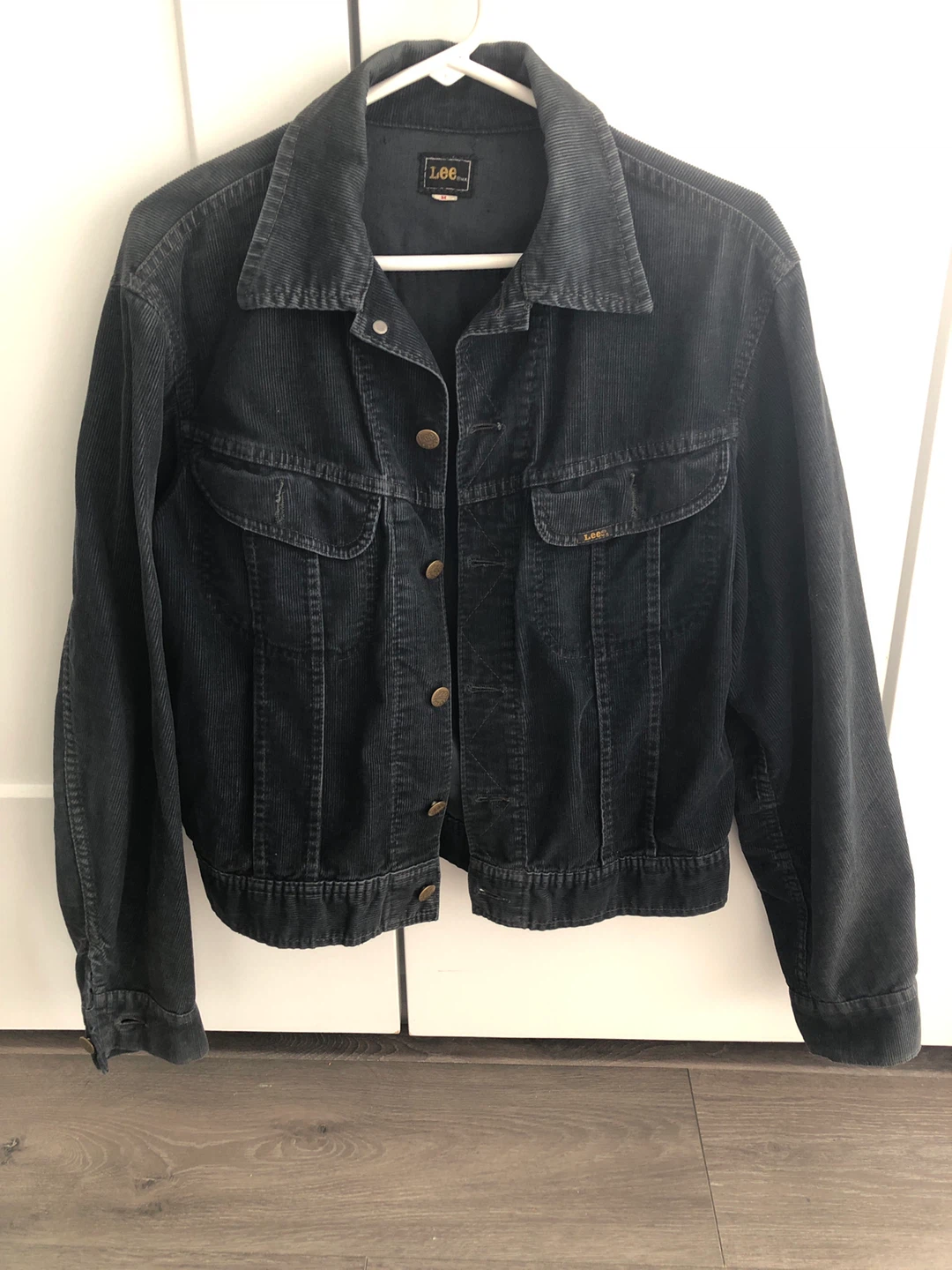 Lee Corduroy Jacket - Size M 🥕
