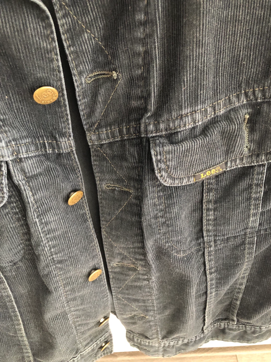 Lee Corduroy Jacket - Size M 🥕 - photo 3