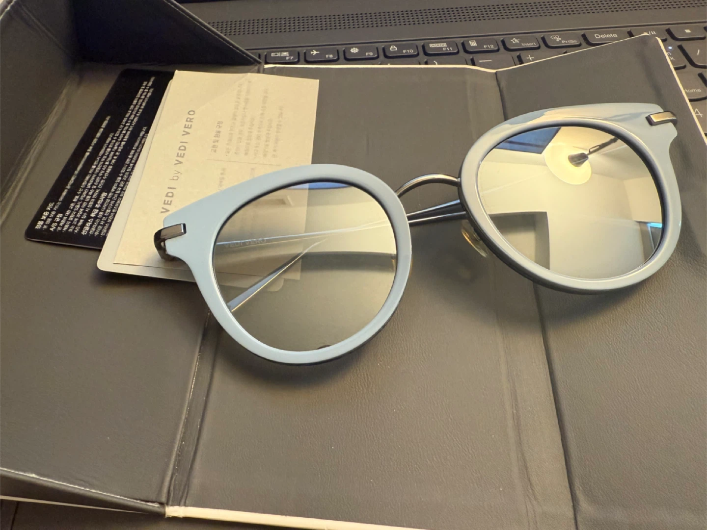 VEDI by VEDI VERO Sunglasses - photo 2