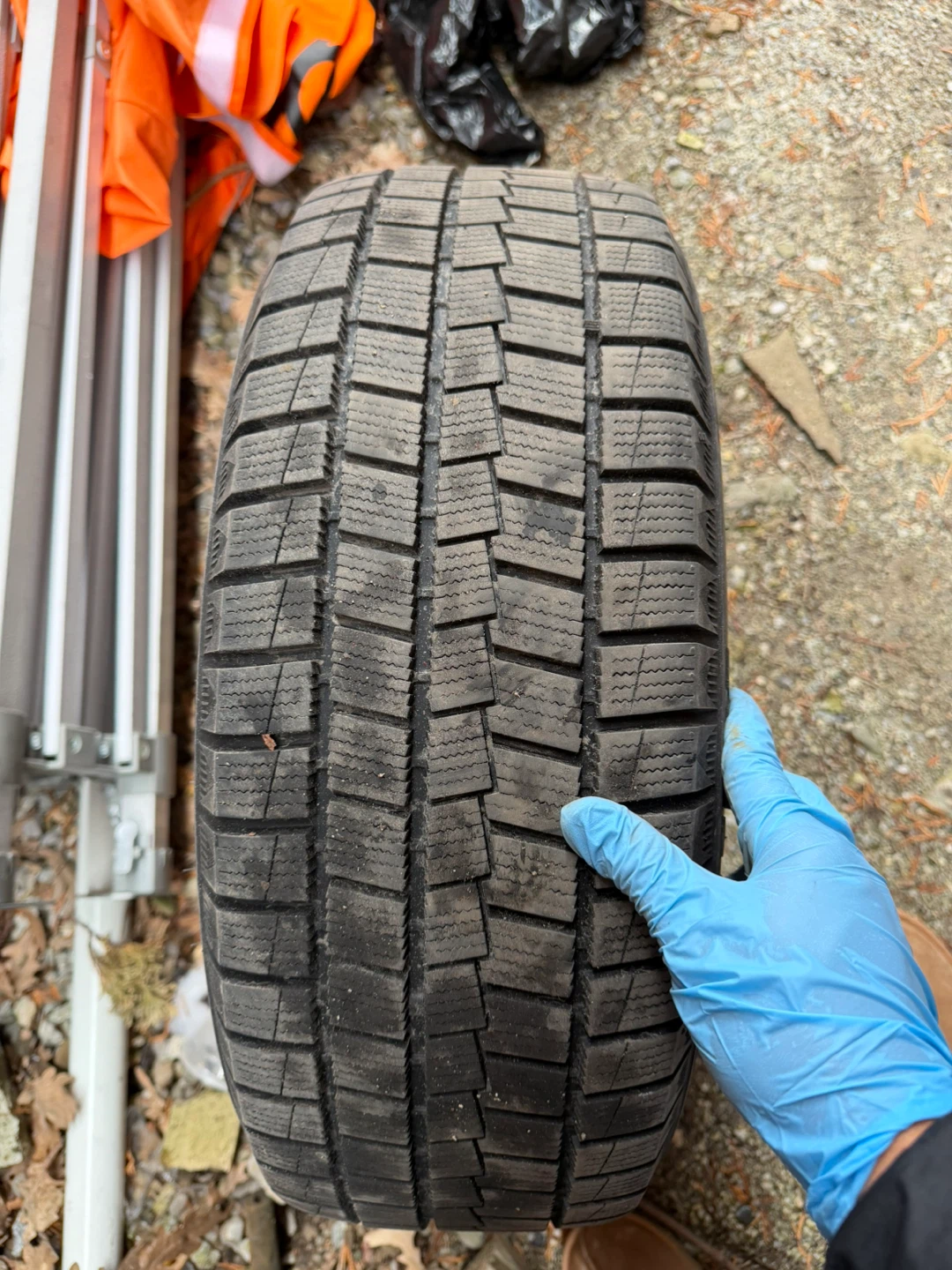 Winter Tires on Rims 215/45R17 - photo 2