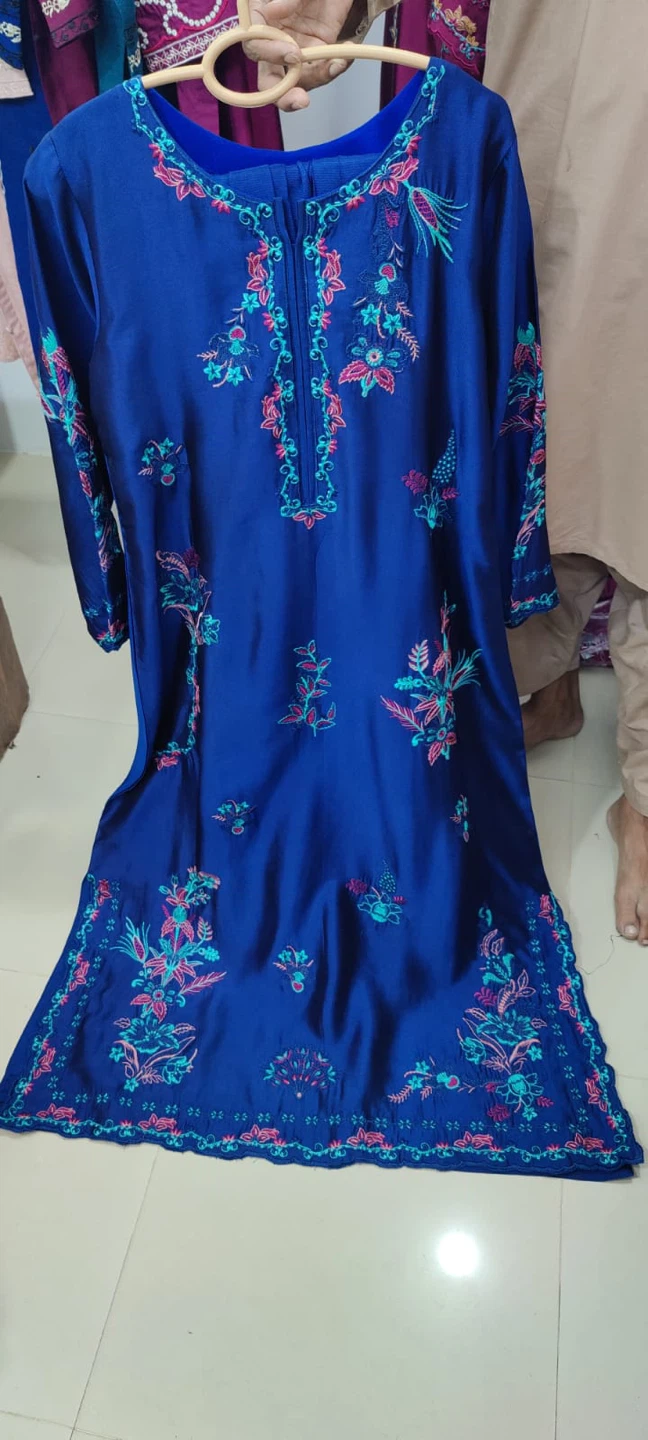 Embroidered Silk Kurti - Various Colours - photo 5