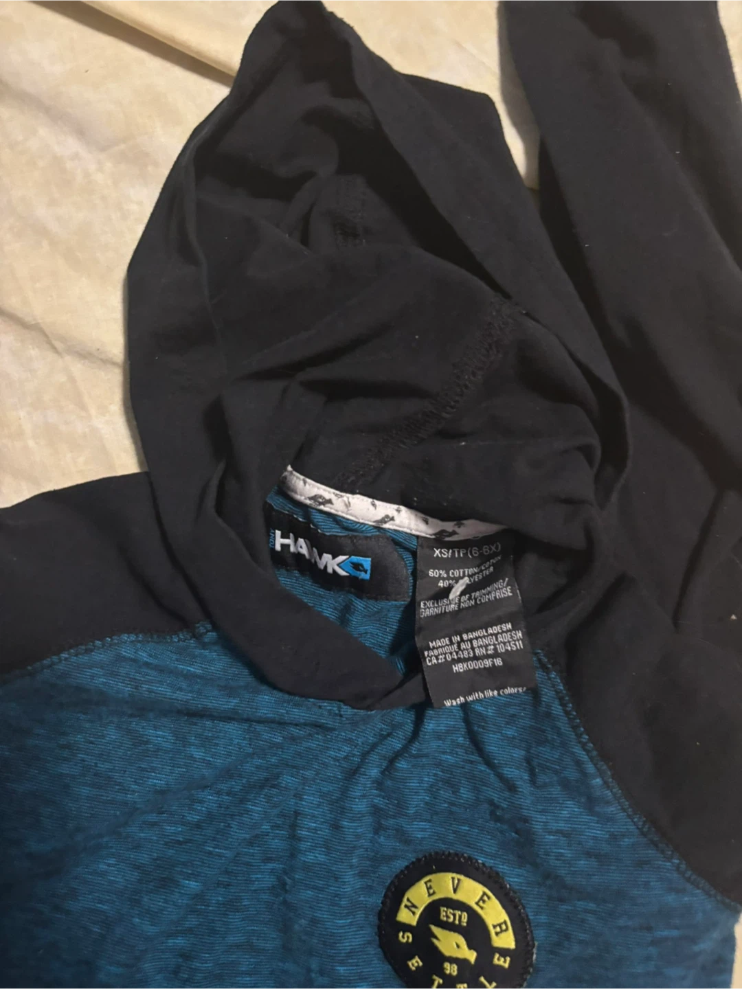 Boys size 6 sweater - photo 2