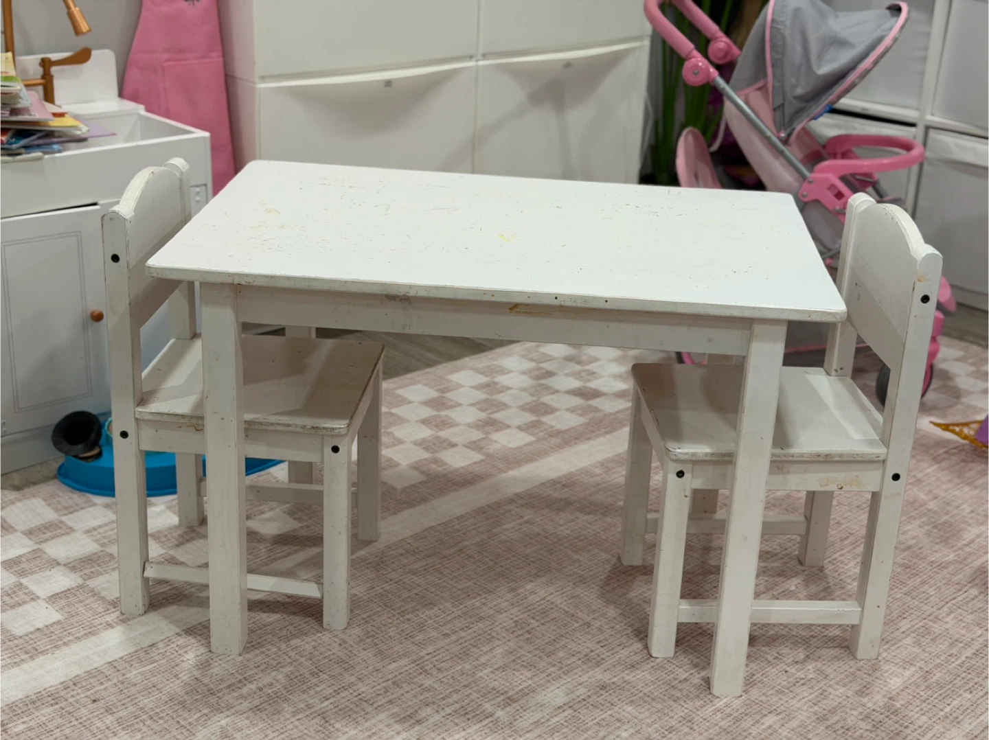 White Wooden Kids Table and 2 Chairs Set