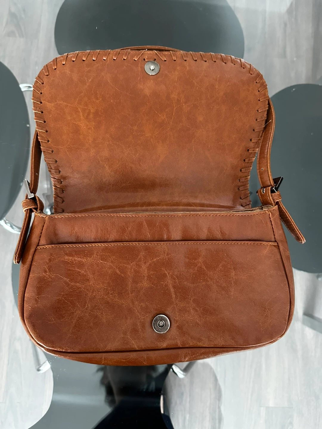 Guess Leather Shoulder Bag - photo 4