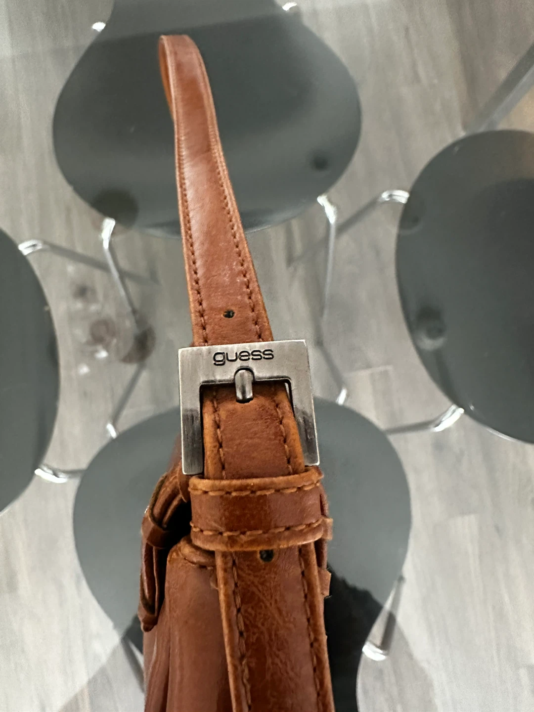 Guess Leather Shoulder Bag - photo 2