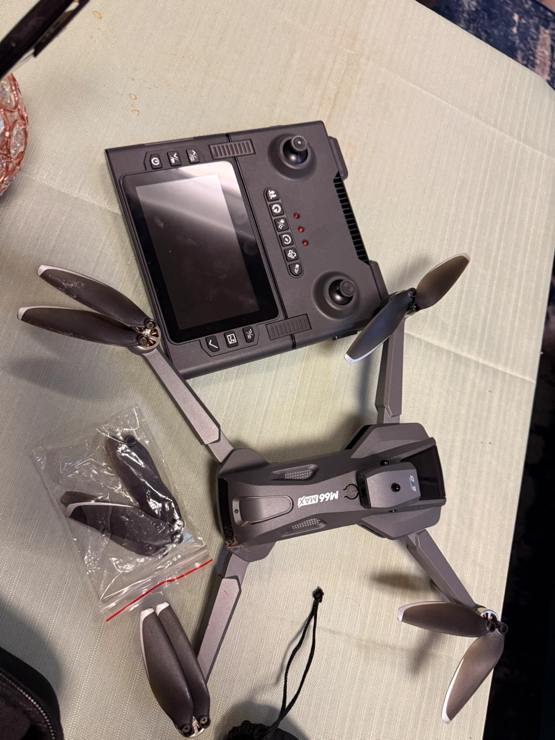 M66 MAX Drone with Remote Controller and Case - photo 2