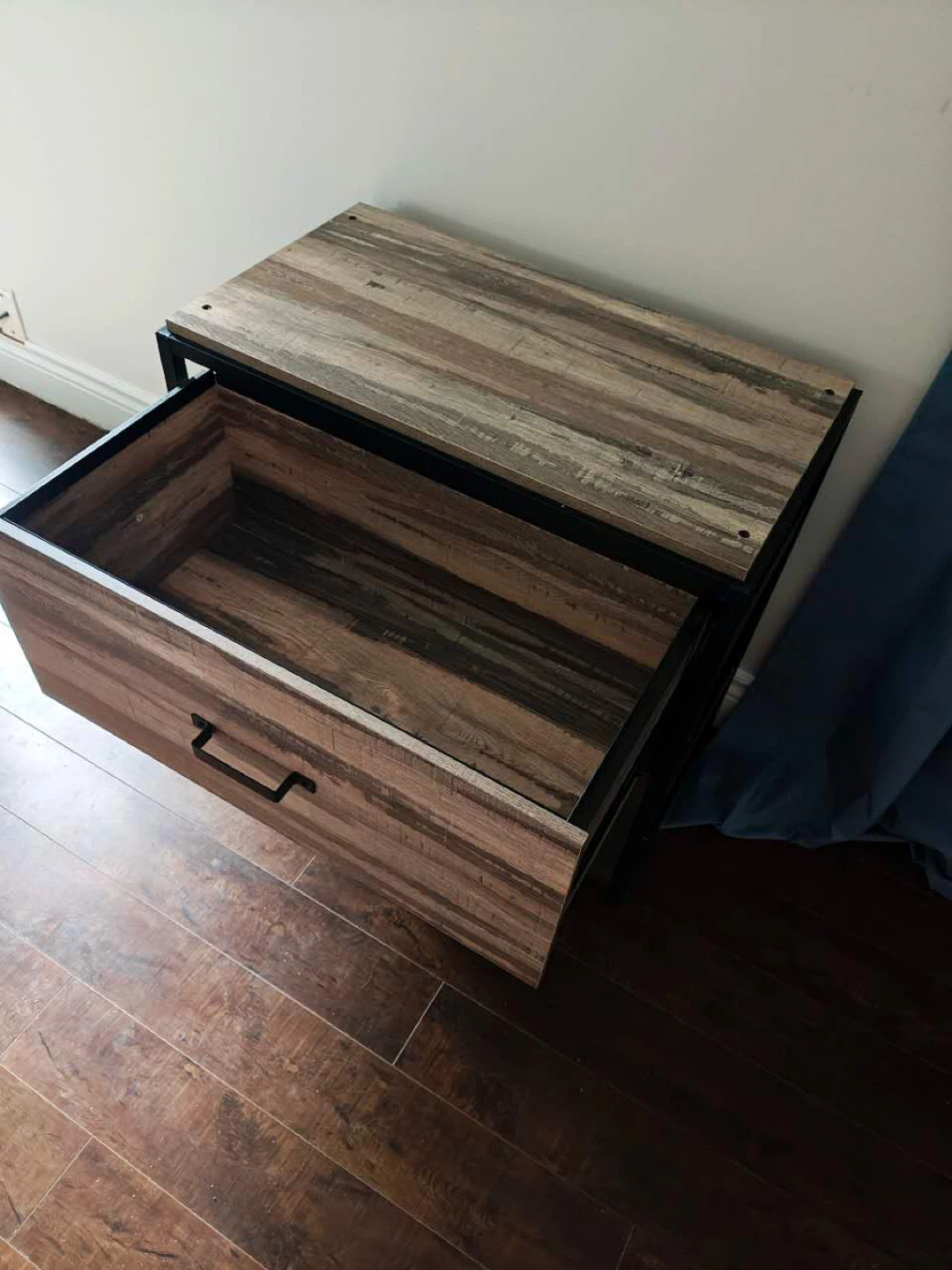 2-Drawer Filing Cabinet with Rustic Wood Finish - photo 2