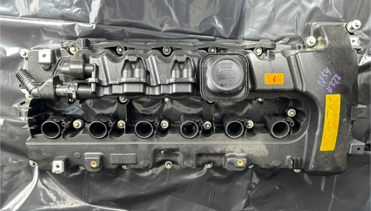BMW N54 Valve Cover - photo 3