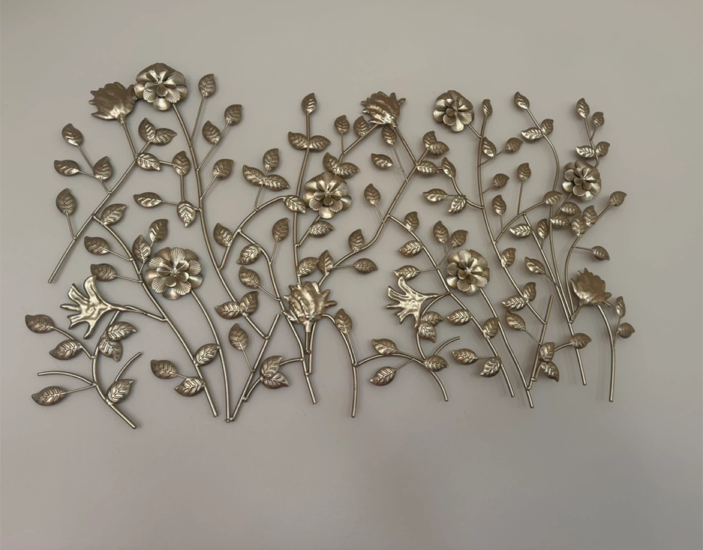 Golden Floral Wall Art 🥕
