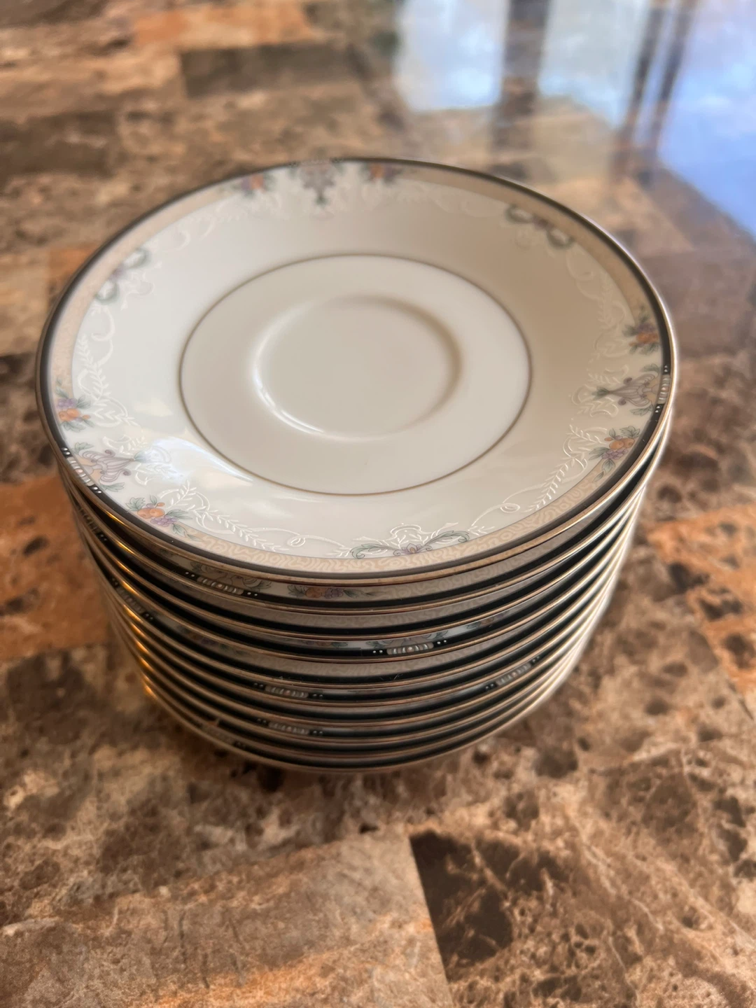 Fine China Dinnerware Set